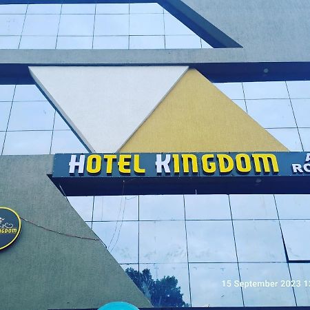 Hotel Kingdom Gandhinagar Exterior photo